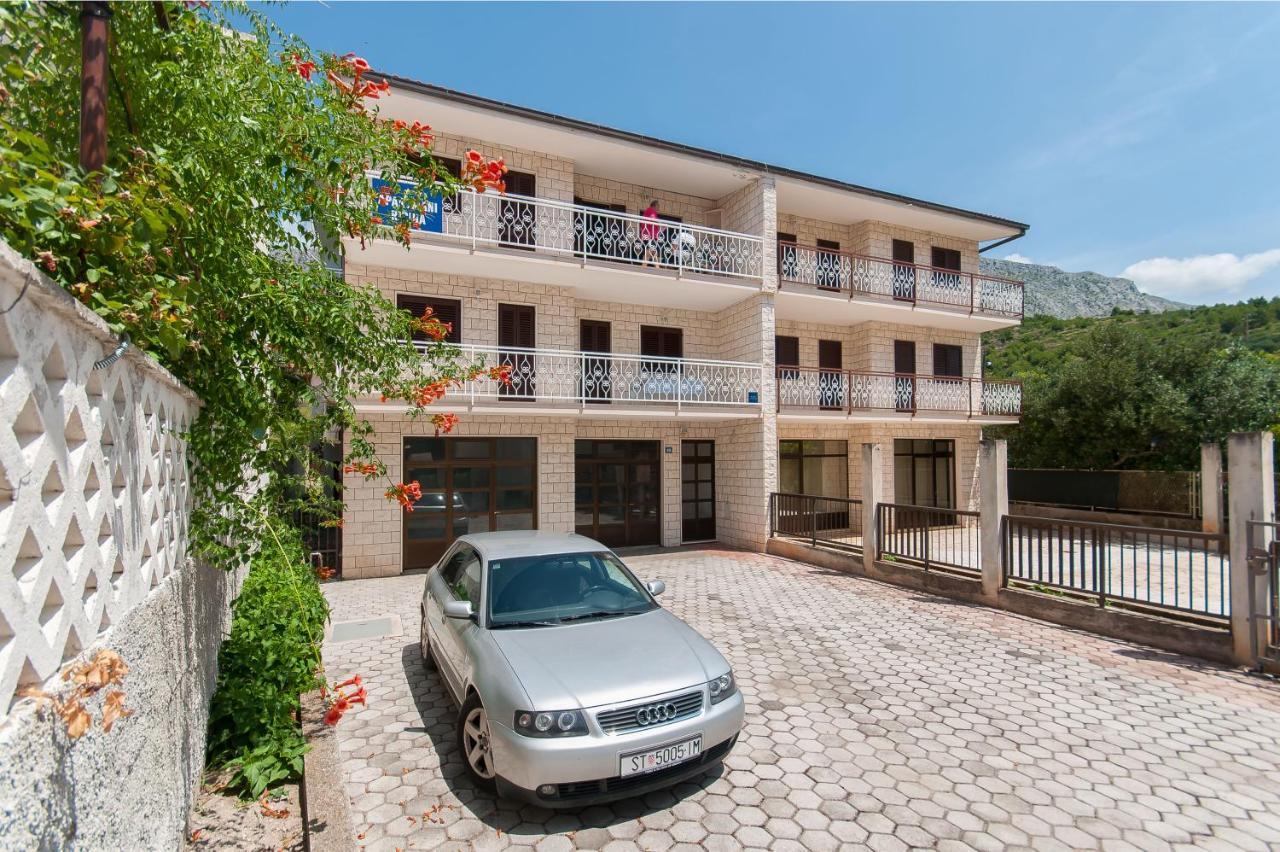 Apartments Ricina Dugi Rat Exterior foto